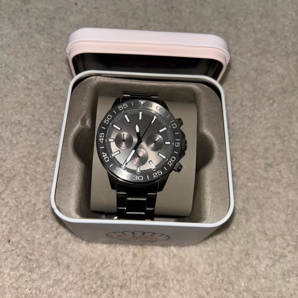 Fossil Sleek Black and Silver Watch